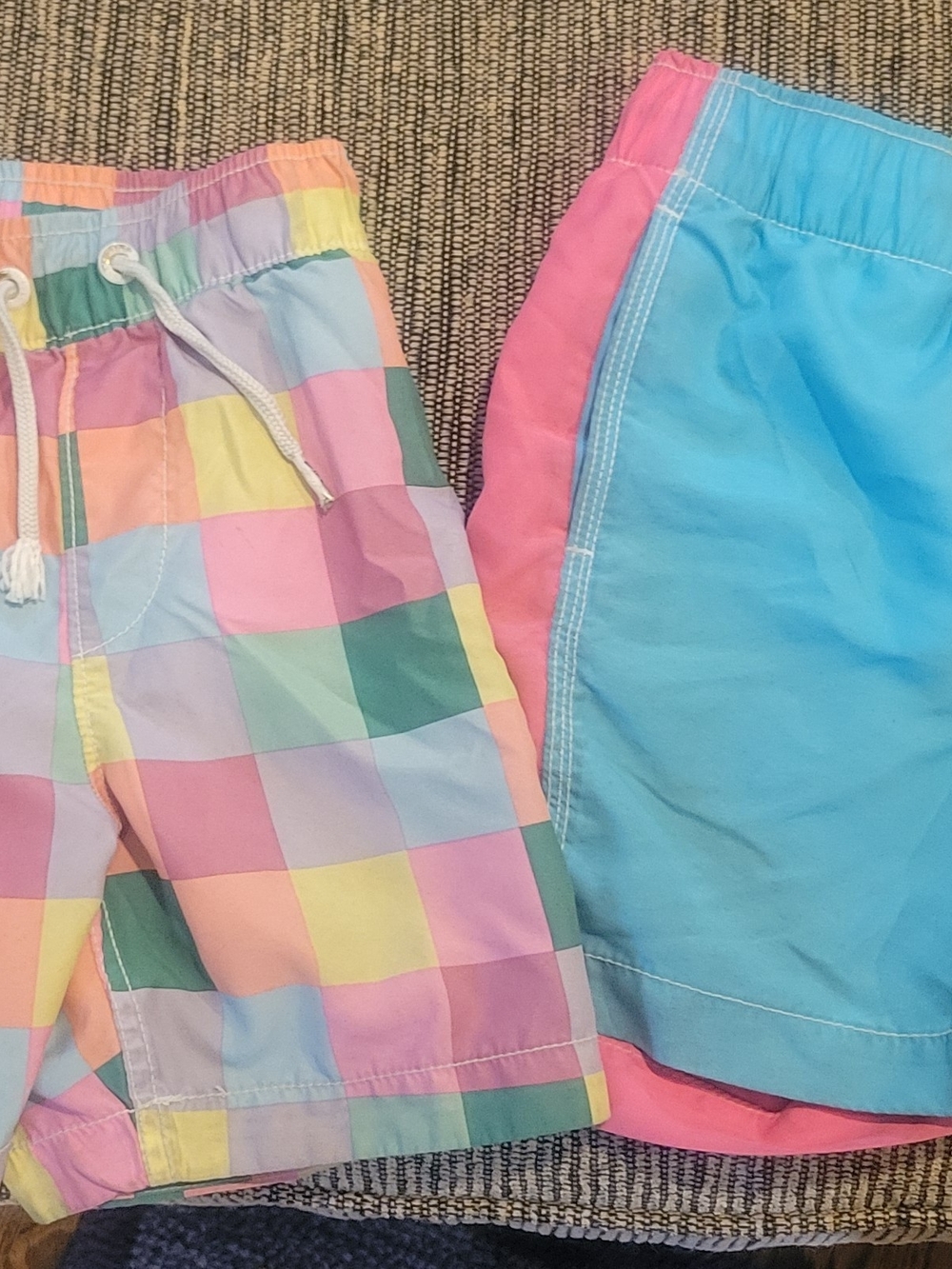 Boys Colorblock Swim Trunks (6/7)